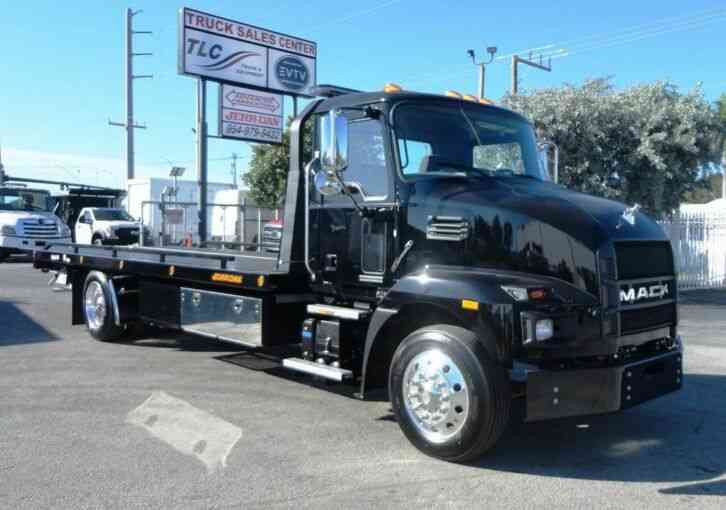 Mack MD6 22FT JERRDAN ROLLBACK TOW TRUCK. . 22SRR6T-W-LP 15 Miles Black 6. 7L (2022)