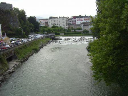 Gave de Pau river (Lourdes)