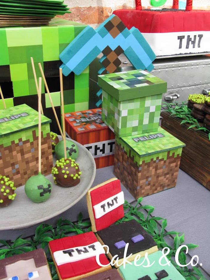 Decor from a Minecraft Birthday Party via Kara's Party Ideas KarasPartyIdeas.com (11)