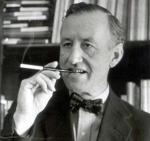 Ian Fleming.jpg