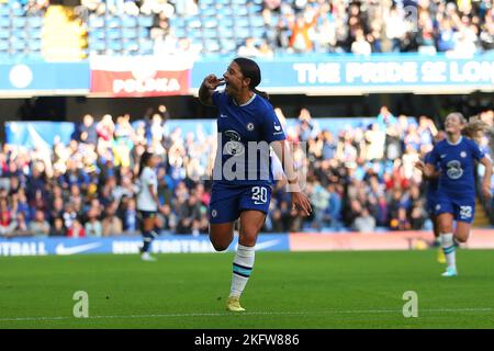 20th November 2022; Stamford Bridge, Chelsea, London, England: Womens Super League Football, Chelsea Women versus Tottenham Hotspur Women; Sam Kerr of Chelsea celebrates her goal in the 13th minute for 1-0. Stock Photo