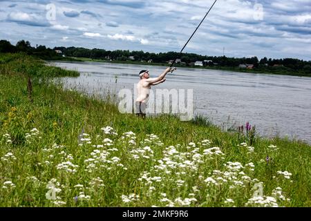 Fischen und schwimmen im Ostsee Stock Photo