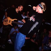 Earth_Crisis_at_the_Emerson_Theater_in_Indianapolis,_IN_(with_Jihad_and_Birthright_in_November_1996).jpg