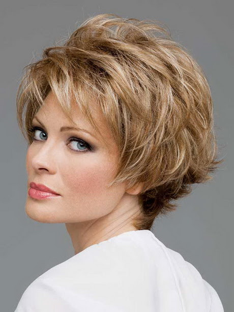 Short layered hairstyles for fine hair