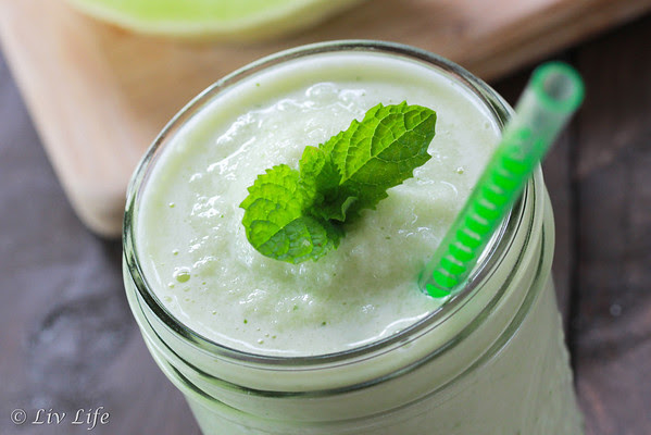 Minty Cucumber Honeydew Smoothie