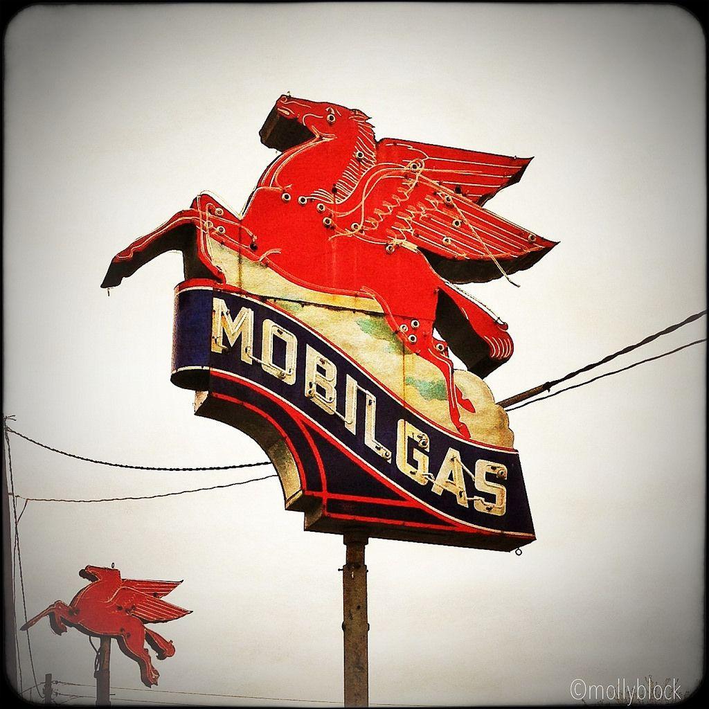 Old Mobil Oil Logo - Mobilgas! Vintage neon Pegasus sign heaven | But, wait -- th… | Flickr