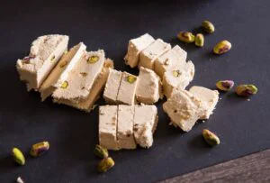 Halva de casă. Rețeta cu patru ingrediente