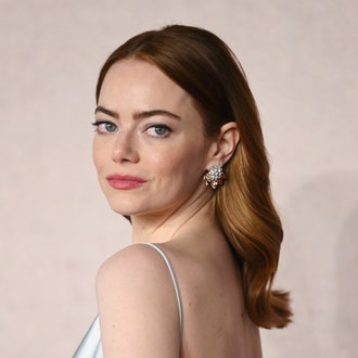 Emma Stone Is Back to Super-Dark Brunette