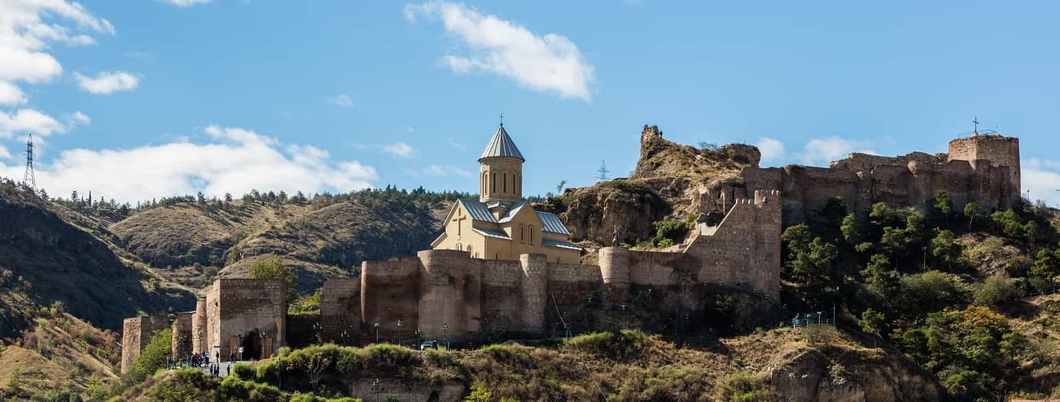 Middelalderborgen Narikala i gamlebyen