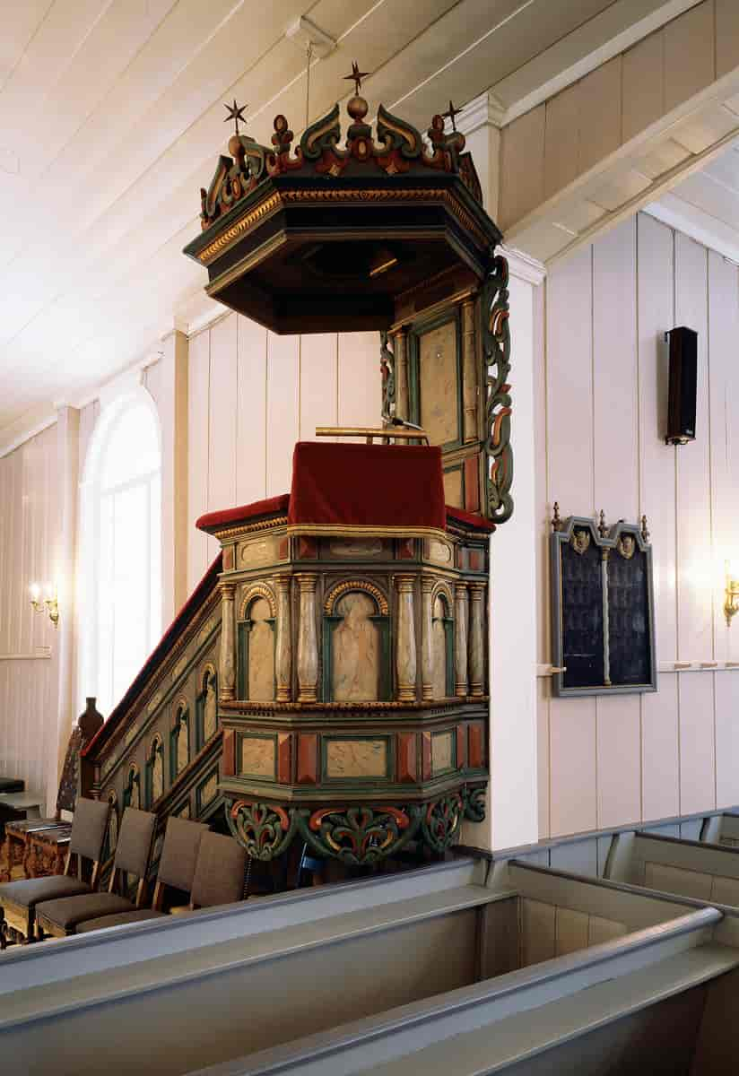 Hovin Kirke