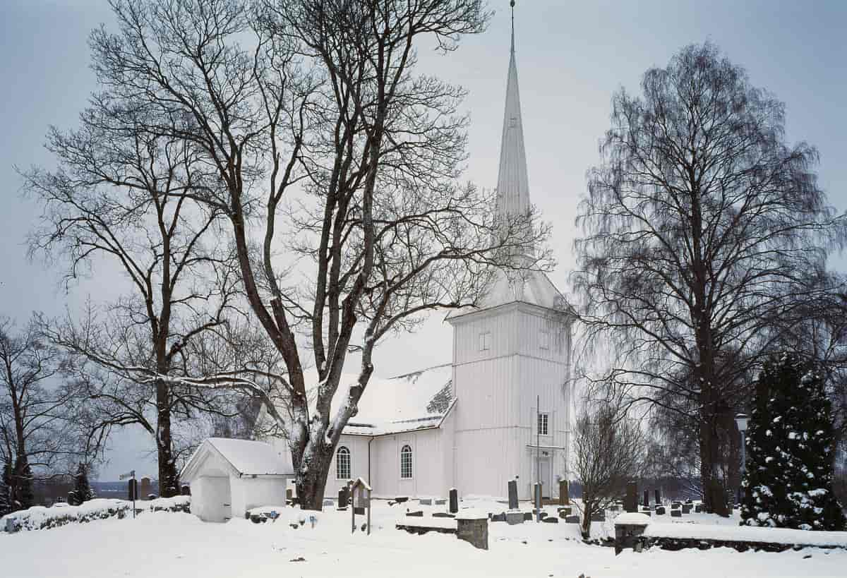 Hovin Kirke