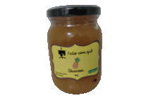 a jar of feito com que abacaxi jam with a pineapple on the label