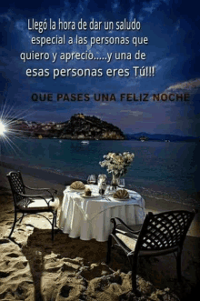 a picture of a table and chairs on a beach with a quote in spanish