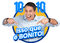 a man is pointing at something with the words isso que e bonito