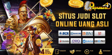 an advertisement for situs judi slot online uang asli shows a man holding a sword