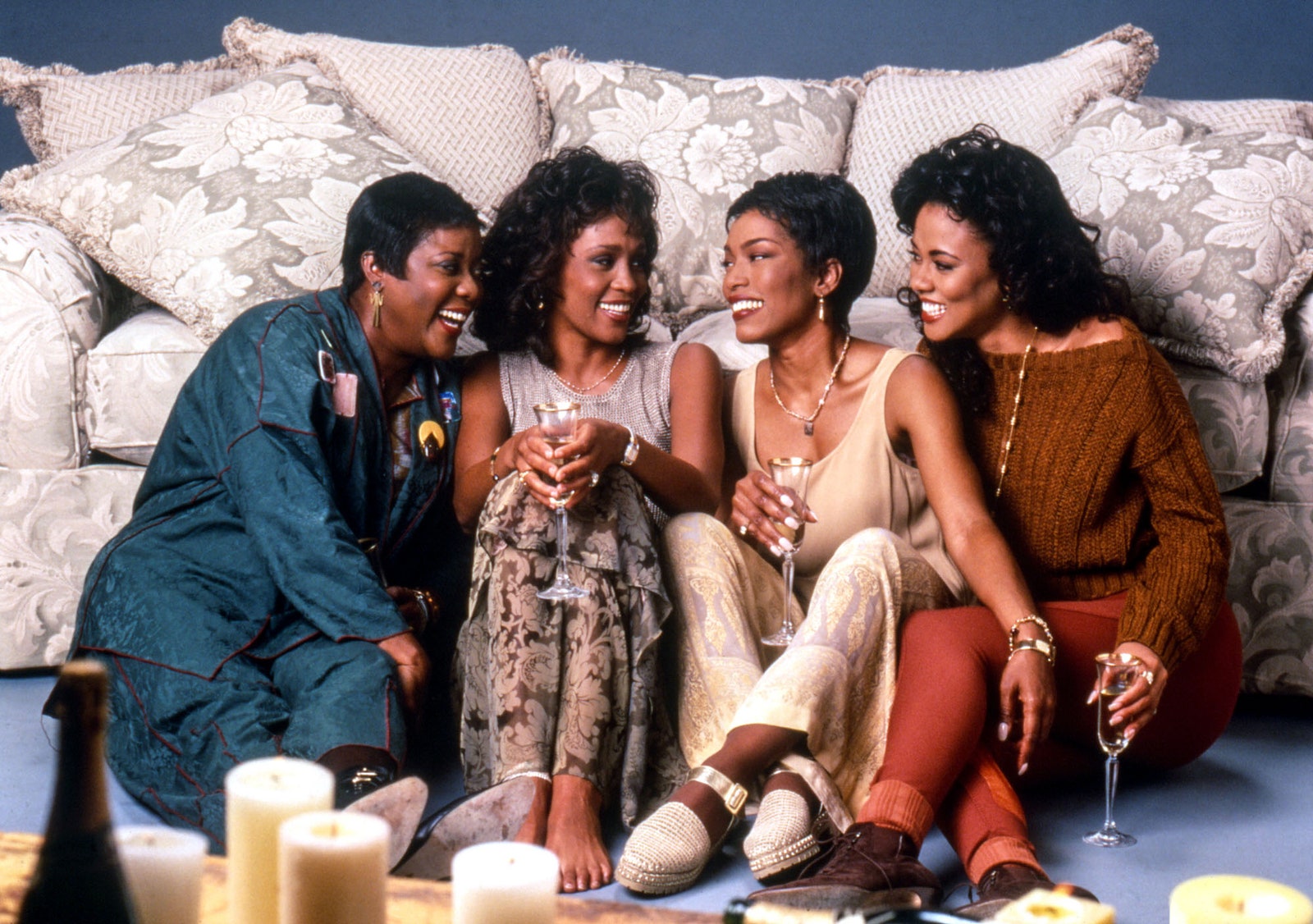 Image may contain Loretta Devine Whitney Houston Angela Bassett Couch Furniture Accessories Jewelry and Necklace