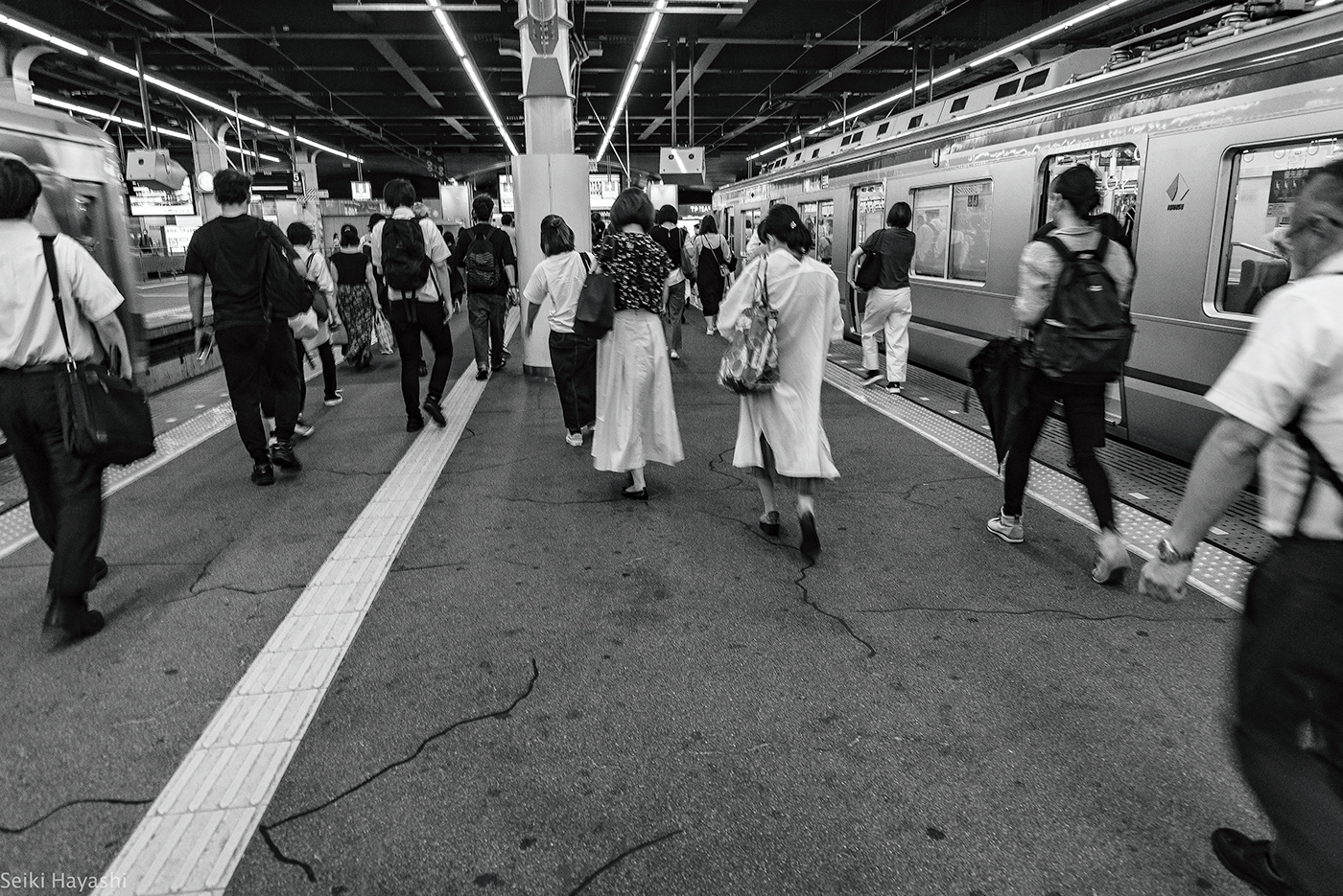 black and white city japan monochrome osaka Street streetphoto