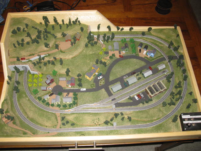 Download Bret's Z scale - Model railroad layouts plansModel railroad layouts plans