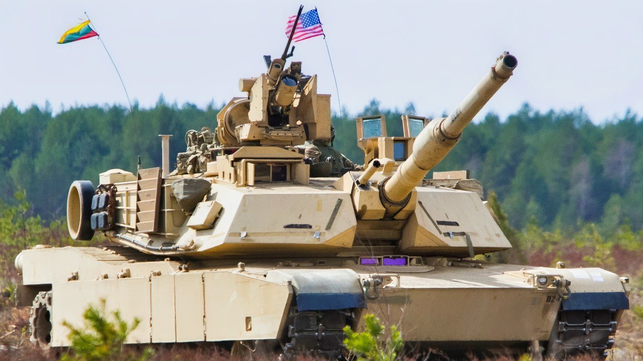 M1 Abrams Tank