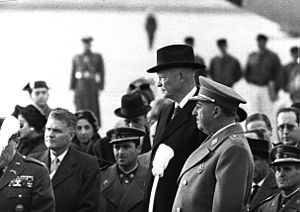 Archivo:Franco eisenhower 1959 madrid