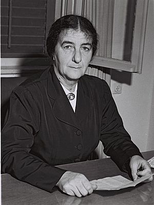 Archivo:Golda Meir1949