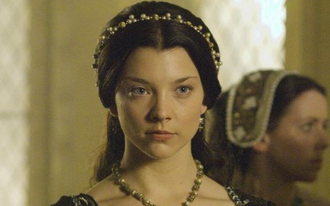 Parece Game of Thrones, mas só a atriz é a mesma: Natalie Dormer na série The Tudors, disponível na Amazon - Divulgação/Showtime