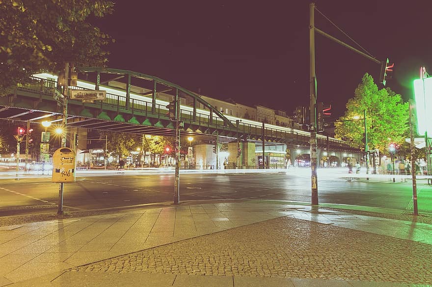 die Architektur, Berlin, Brücke, Gebäude, Hauptstadt, Deutsche, Deutschland, Ostberlin, Europa, Langzeitbelichtung, Straßenbahn