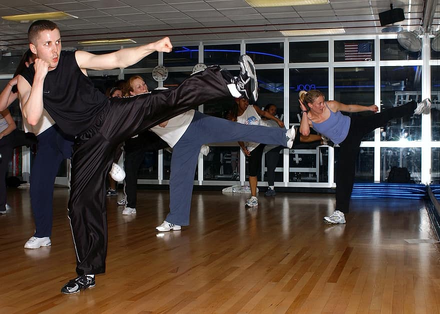 kickboxing course, γυμναστήριο, εκπαίδευση, συνάντηση, καταλληλότητα, εκπαιδευτής, καθηγητής, γυμναστική, αερόβια, είδος γυμναστικής, άνδρες