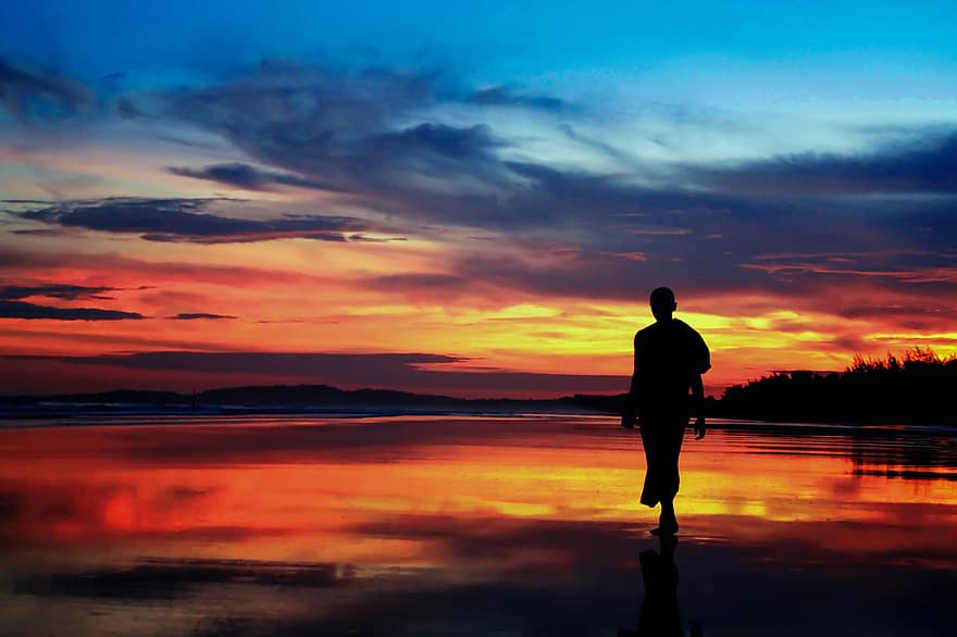 theravada boeddhisme, monnik in de schemering, monnik aan zee, schemering, monnik op het strand, schemer, Boeddhist, avond, landschap, natuur, vallen van de avond