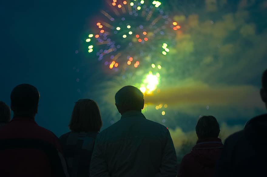 ilotulitus, pyrotekniikka, väkijoukko, ihmiset, katselu, juhla, tapahtuma, uusivuosi, show, yö-, taivas