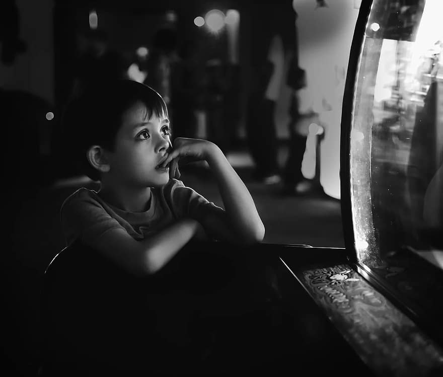 boy, thinking, pensive, thoughtful, child, think, kid, looking, people, young, person