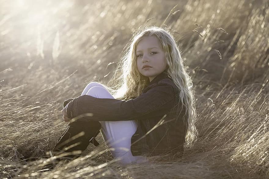 model, lille pige, barn, portræt, barndom, pige, ung, udendørs, dejlig, hår, langt hår