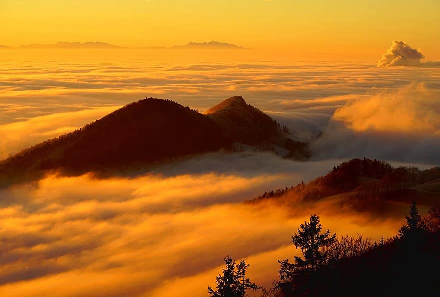 Nebel, Wolken, Nebelmeer, Berg, Landschaft, homberg, Selva Marine, Nebellichter, Nebel leuchten, Wolkendecke, Stimmung