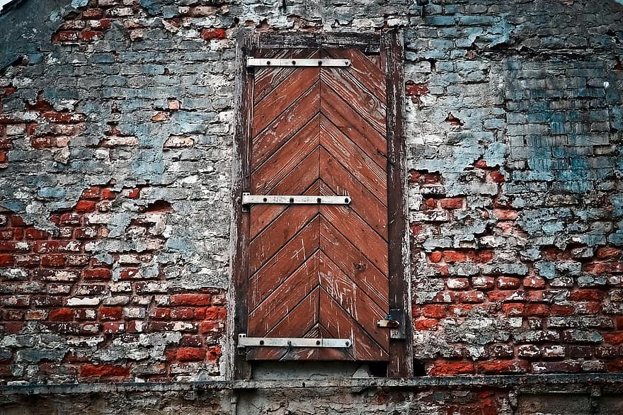 lugares perdidos, edificio, antiguo, piedra, ladrillo, puerta, puerta de madera, fachada, transcurrido, abandonado, ruina