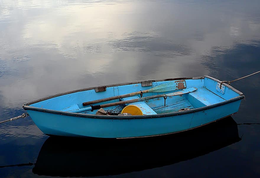 bote de remos azul, agua, calma, amarrado, náutico, madera, buque, remo, pequeña, escénico, al aire libre