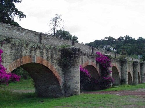 Paseo por Mexico Acueducto de Atempa en Tlaxcala