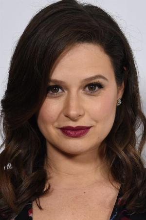 Katie Lowes