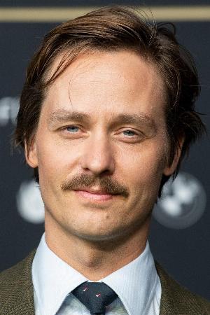 Tom Schilling