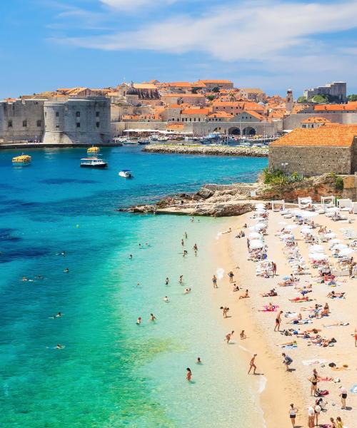 Pemandangan indah Dubrovnik yang dekat dengan Bandara Dubrovnik