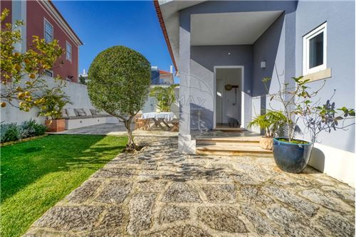 Residential - Single Family Home - T4 - Cascais e Estoril, Cascais - PT ...