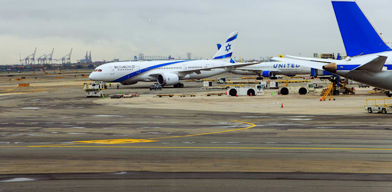 El Al planes at Newark airport credit: Shutterstock