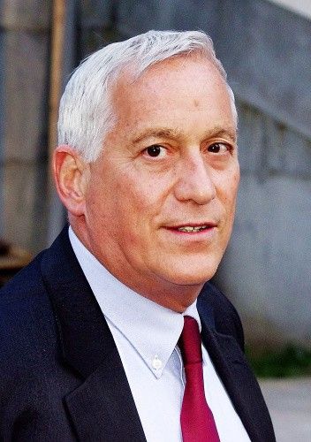 Walter Isaacson