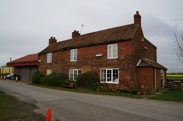 Balne Moor Cottage on Cross Hill Lane