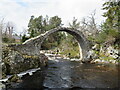 NH9022 : Old Pack Horse Bridge, Carrbridge, near Aviemore by Malc McDonald