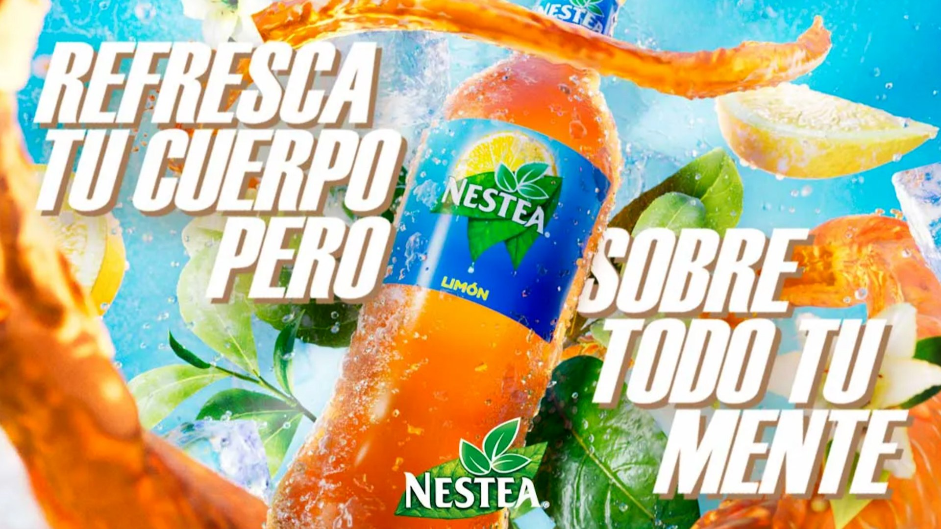 Coca Cola y Nestl han puesto fin a un acuerdo comercial que firmaron hace ms de 30 aos, en 1993, fruto del cual naci el famoso t helado Nestea. As lo comunic el director de Coca Cola Iberia, Carlos Martn Carrin, que indic que no ser hasta el 31 cuando finalice el contrato y aprovech para anunciar la nueva apuesta de la compaa y sustituto del Nestea: el Fuze Tea.

Se trata de la marca global de t listo para beber de la compaa estadounidense y una de las que ms crece en cuota de valor a nivel mundial. De hecho, son lderes en mercados como Turqua y Mxico. Esta bebida no es nueva, lleg al mercado espaol en 2023 y ya es un xito en ms de 90 pases.