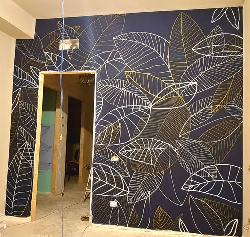 Handpaint leafs by Mari Revoltella in London