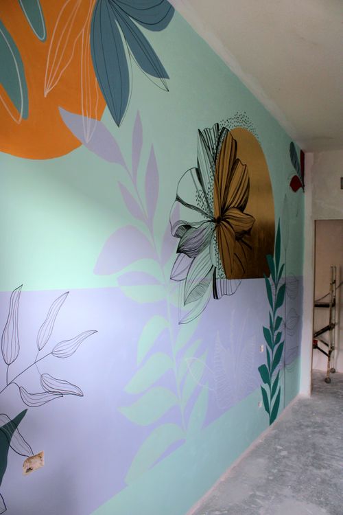 Master bedroom bespoke mural  by Mari Revoltella in London