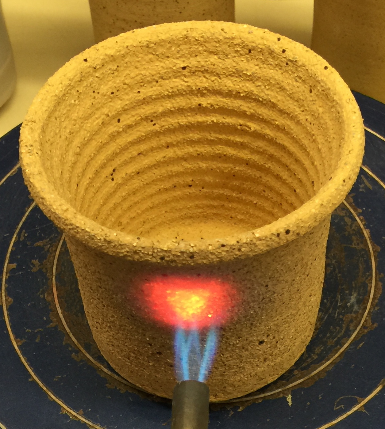 A flameware clay gets flamed