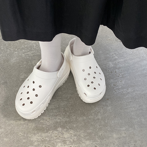 crocs クラシック メガ クラッシュ クロッグ