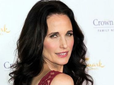 Andie MacDowell dołączyła do komedii „Cuckoo”